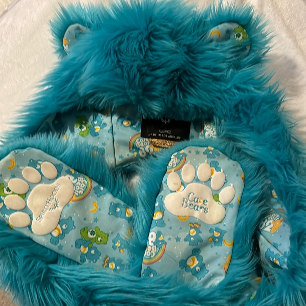 Share bear spirit hood